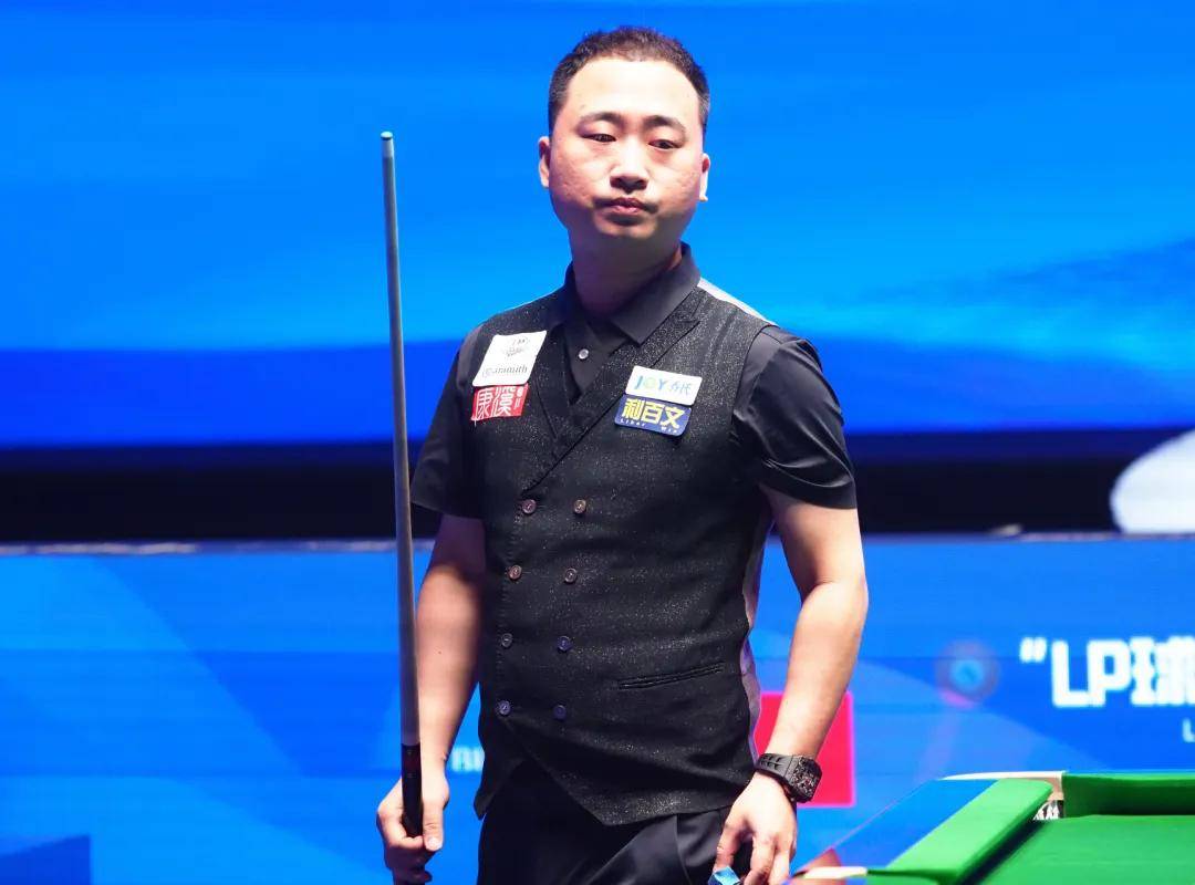 俨然一副主 俨然一副主